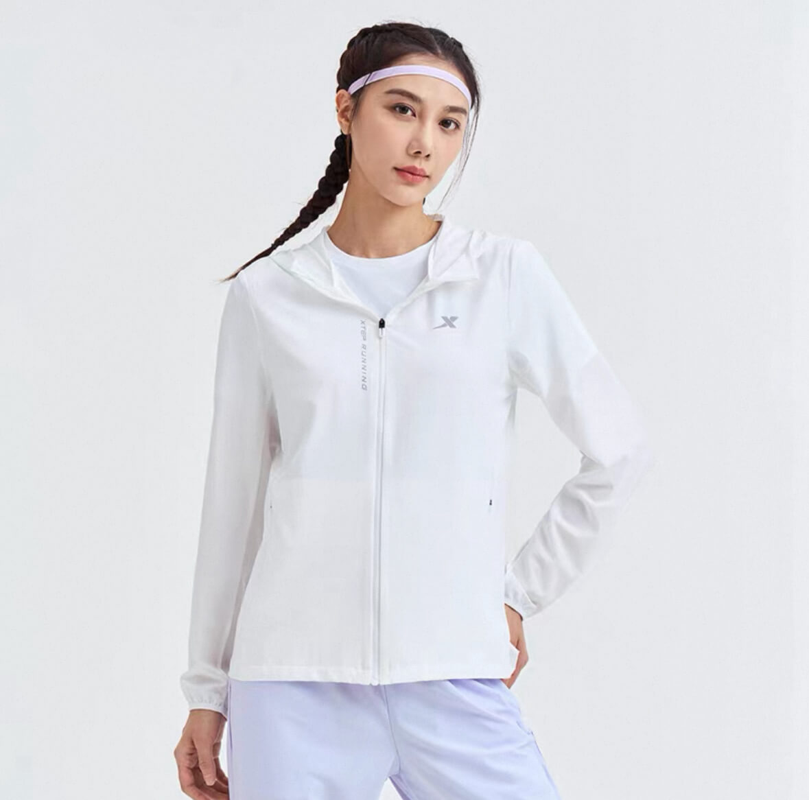 Xtep Running Jacket for Women (White)